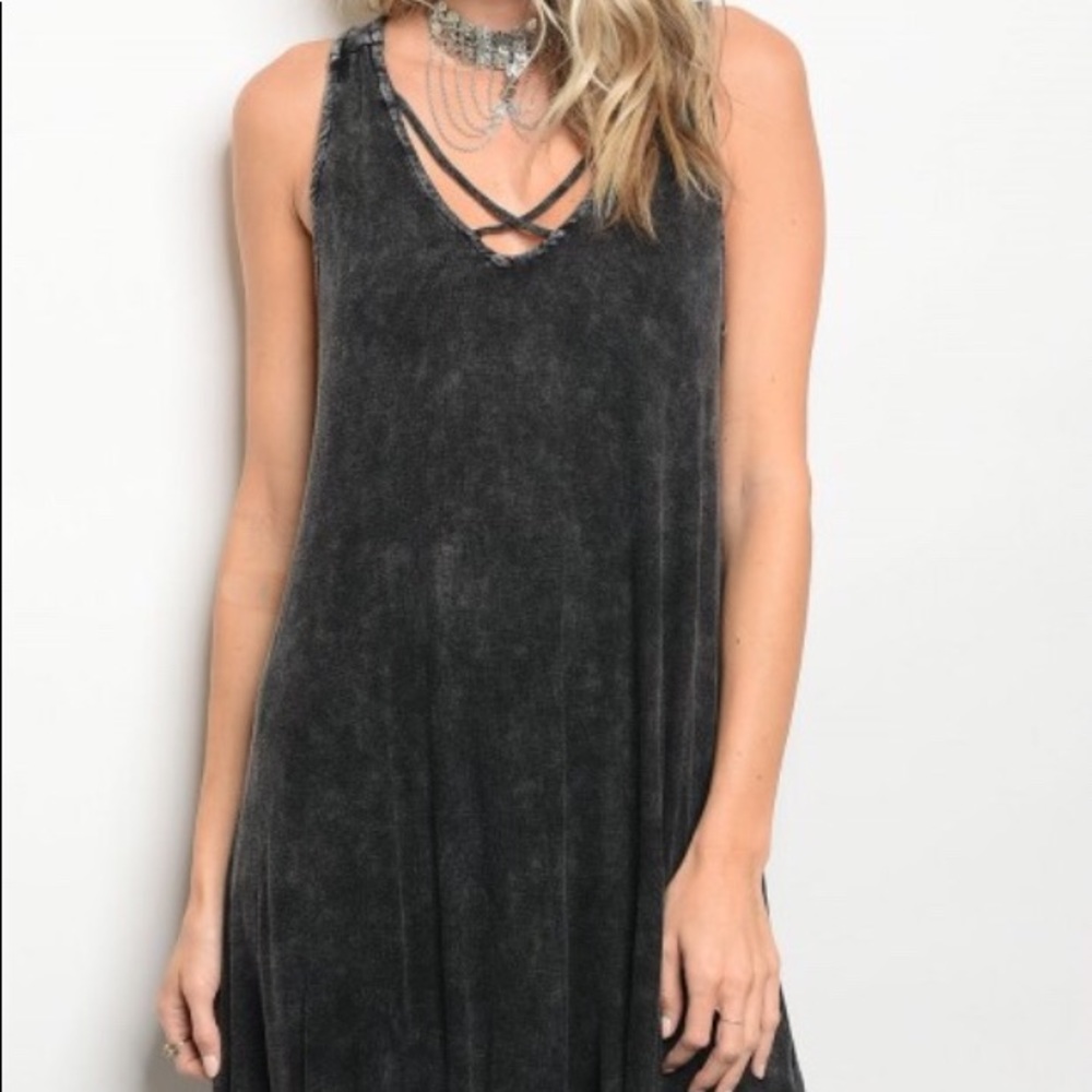 Criss cross dress